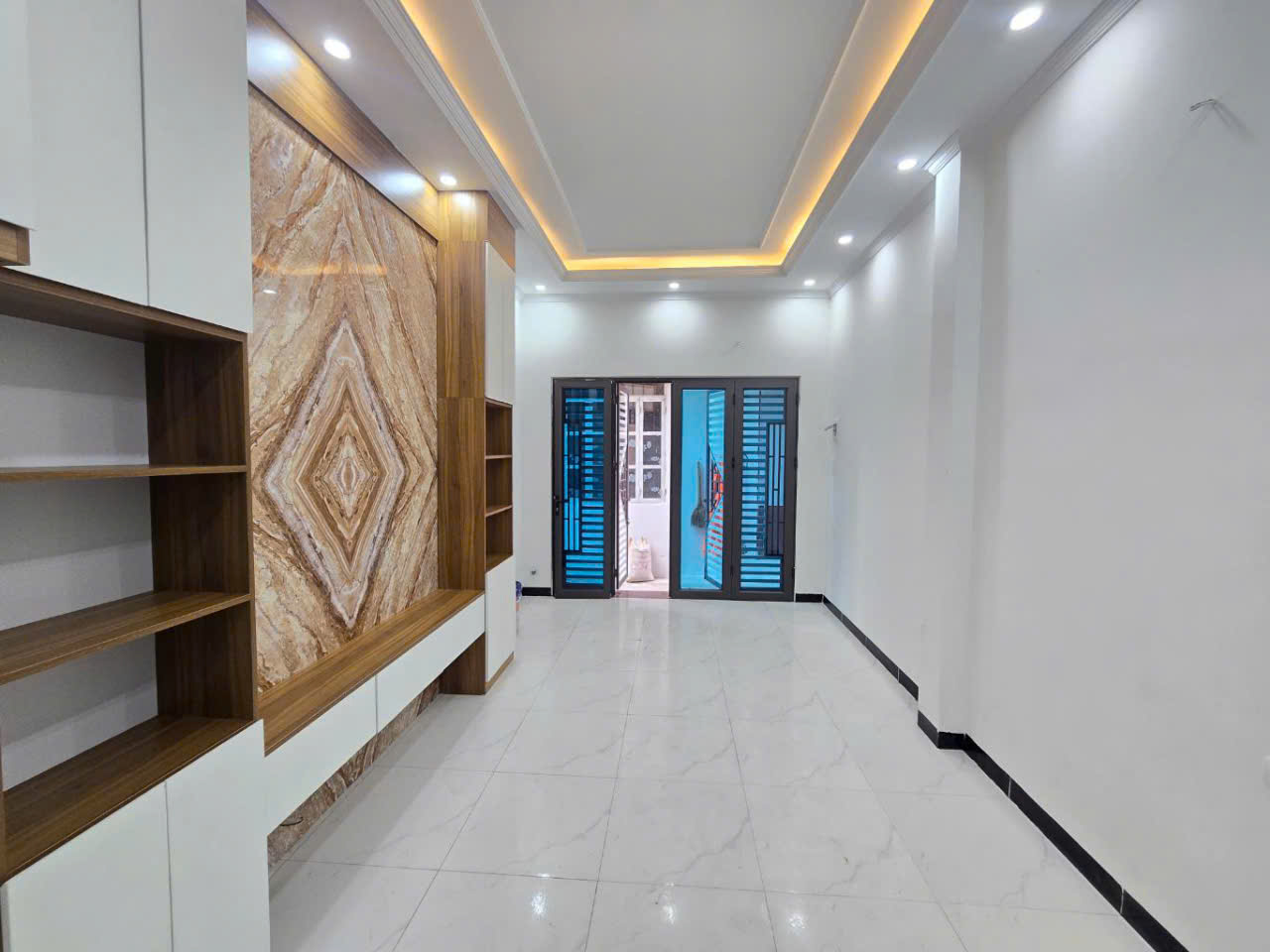 PHÚ LƯƠNG.5 TẦNG,4,55 TỶ.SÁT Ô TÔ