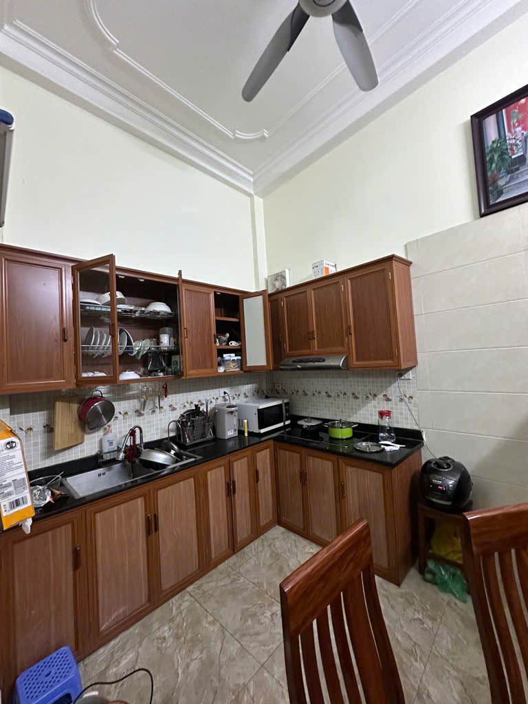 BÁN NHÀ ĐƯỜNG NGUYỄN KHÁNH TOÀN CẦU GIẤY 38M2 GIÁ 7.5 TỶ