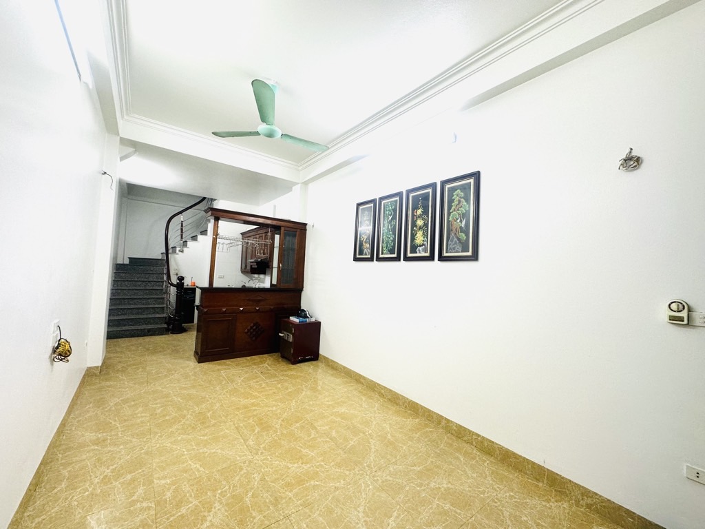 HIẾM CÓ KHÓ TÌM! NHÀ TRẦN THÁI TÔNG 35M2, 5 TẦNG, NỞ HẬU NHẸ CHỈ HƠN 6 TỶ!