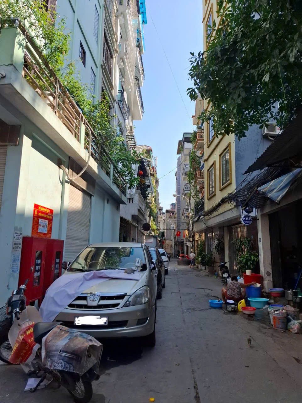 BÁN GẤP CĂN NHÀ NGUYỄN KHÁNH TOÀN DT 76M - 5 TẦNG - 30M RA PHỐ - GIÁ 12.8 TỶ