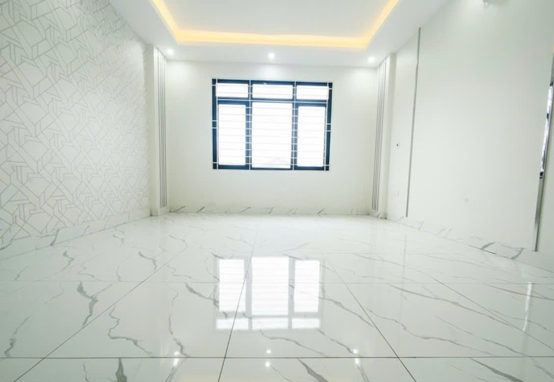 BÁN NHÀ LÔ GÓC, NỞ HẬU TRUNG TÂM CẦU GIẤY - ĐƯỜNG TRẦN THÁI TÔNG - GIÁ 12.3 TỶ