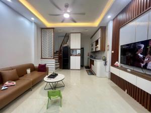 BÁN NHÀ PHỐ TRUNG KÍNH - CẦU GIẤY DT 46M GIÁ 8.6TỶ