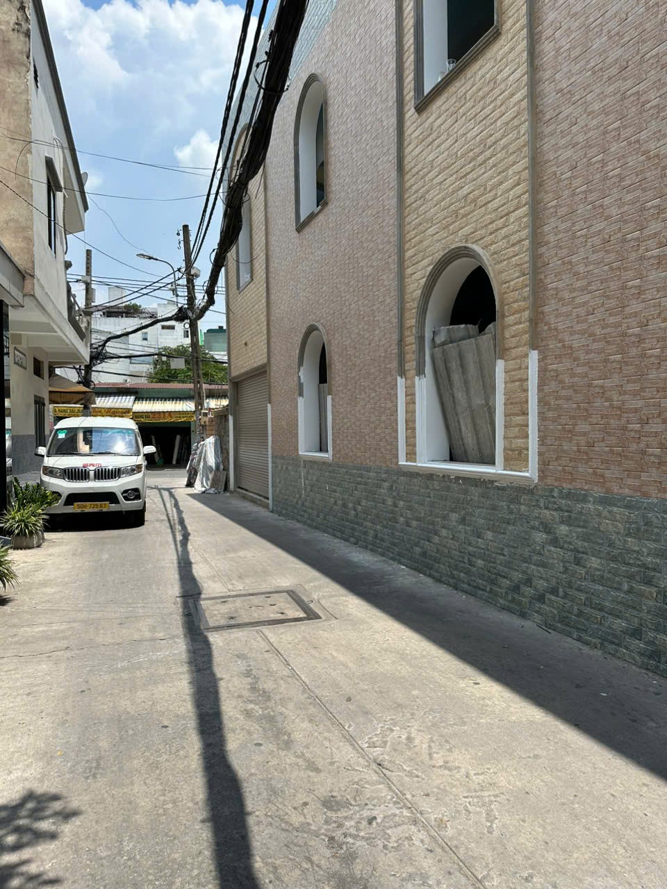 BÁN NHÀ : NHÀ 3 TẦNG ĐƯỜNG PHÚ THỌ HOÀ -DIỆN TÍCH 26M2 - HẺM KHU CHỢ VẢI TÂN PHÚ - CÁCH ĐƯỜNG LUỸ BÁN BÍCH 1 km - CÁCH ĐƯỜNG NGUYỄN SƠN 500m - CHỈ NHỈNH 3x TỶ