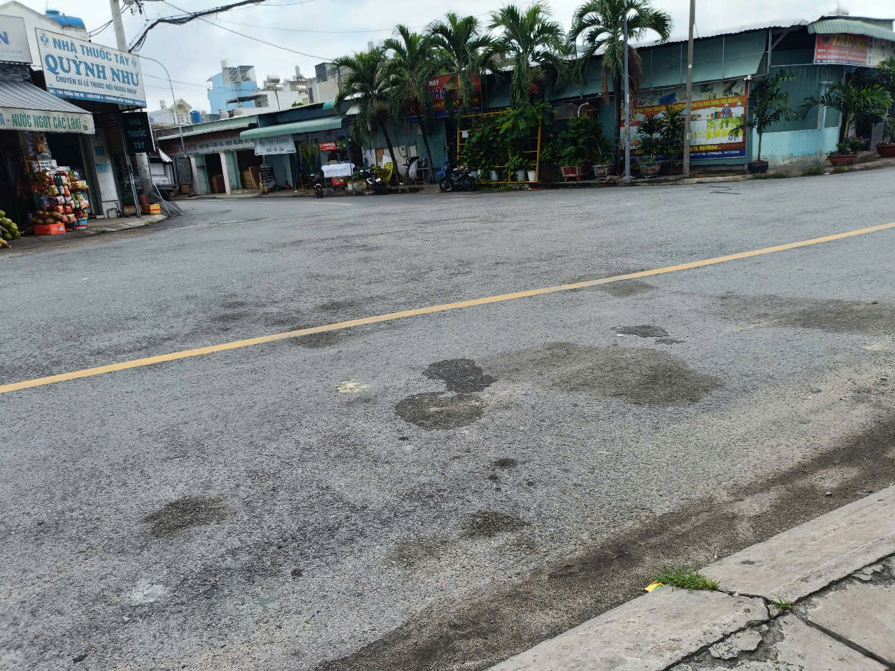 Bán nhà Quận 12 hai mặt tiền, có thêm 2 nhà đang cho thuê, giá 7.5 tỷ