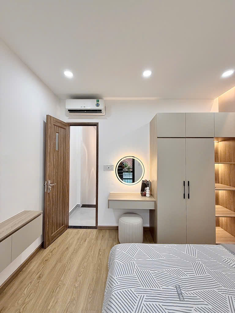 Siêu phẩm Bình Thạnh mới keng - 2 tầng 3pn - ngay trục Lê Quang Định * Nơ Trang Long - full nội thất