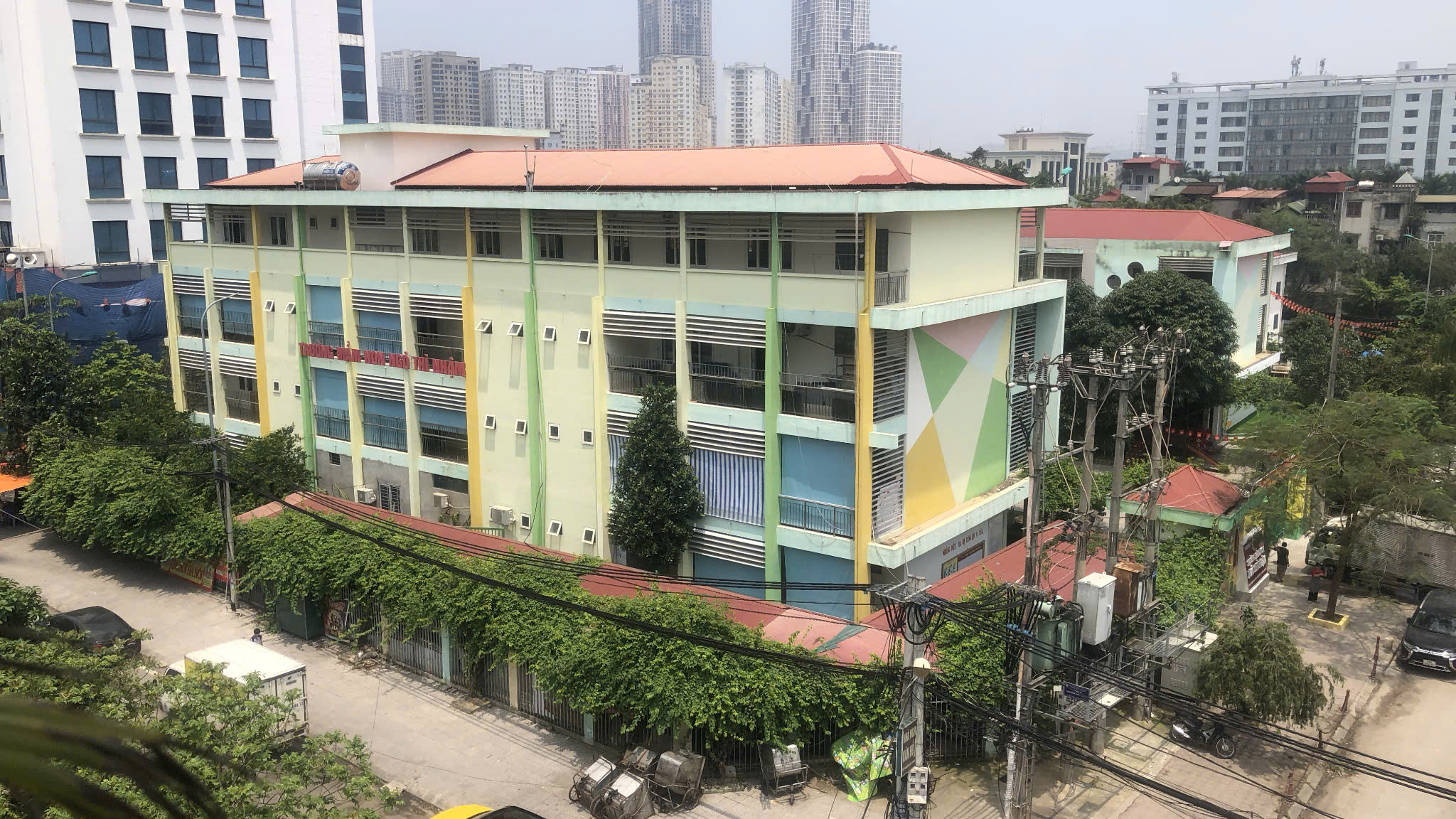 BÁN NHÀ 5 TẦNG MỚI XÂY – GẦN HỒ ĐẦM KHÊ – TRUNG TÂM QUẬN HÀ ĐÔNG
