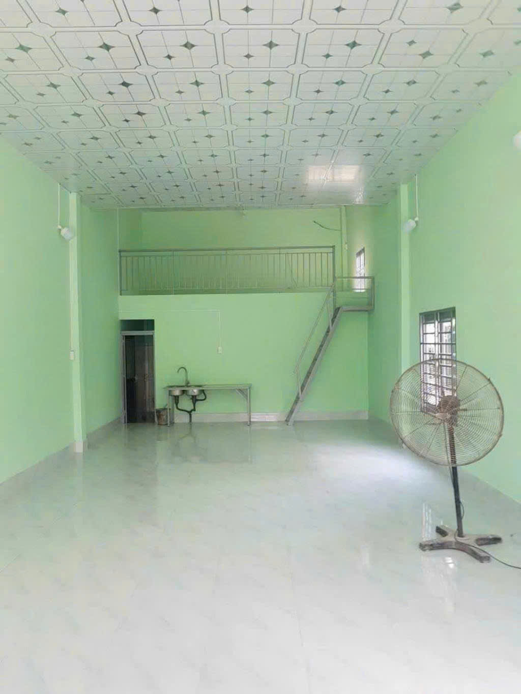 BÁN NHÀ SÁT MẶT TIỀN MIẾU GÒ XOÀI HƠN 5 TỶ