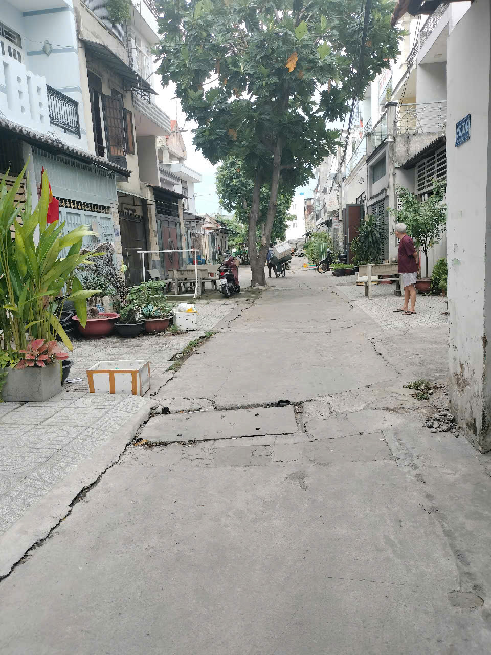 NHÀ MỚI Ở NGAY - CHỈ NHỈNH 6XTỶ - NGAY HUỲNH VĂN NGHỆ P15 TÂN BÌNH- 76M2 - SỔ A4