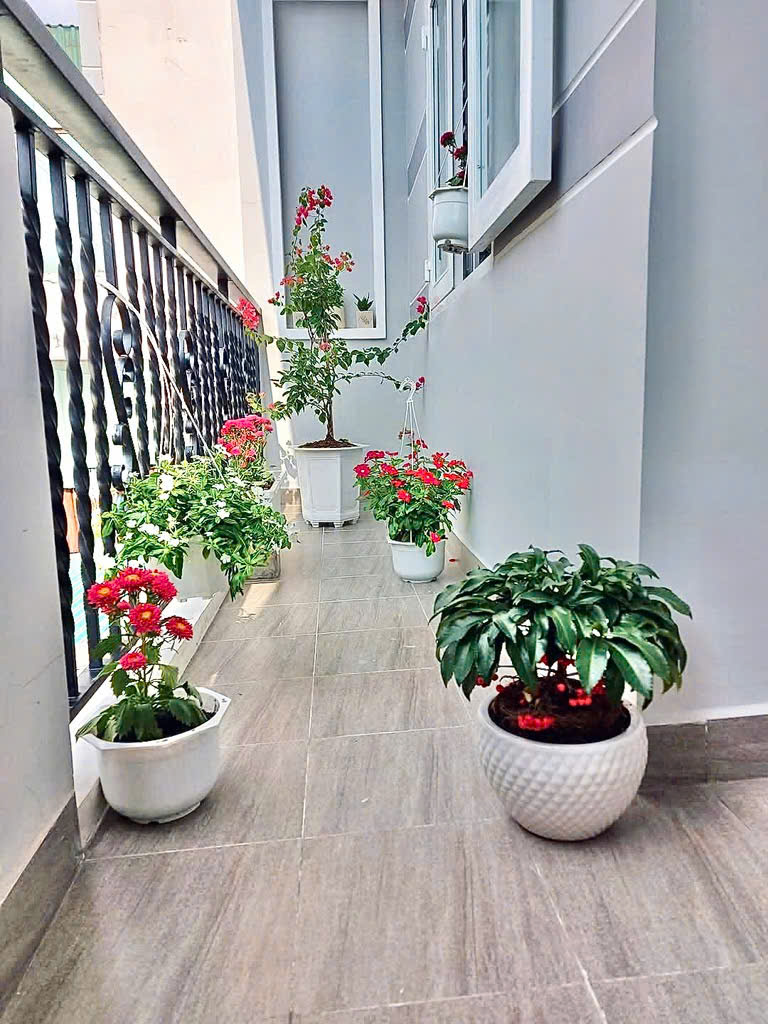 NHÀ MỚI Ở NGAY - CHỈ NHỈNH 6XTỶ - NGAY HUỲNH VĂN NGHỆ P15 TÂN BÌNH- 76M2 - SỔ A4