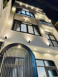 NGAY LÊ VĂN THỌ - HẺM XE HƠI ĐẬU CỬA - 48M2 - CHỈ NHỈNH 6X TỶ - FULL NỘI THẤT XỊN