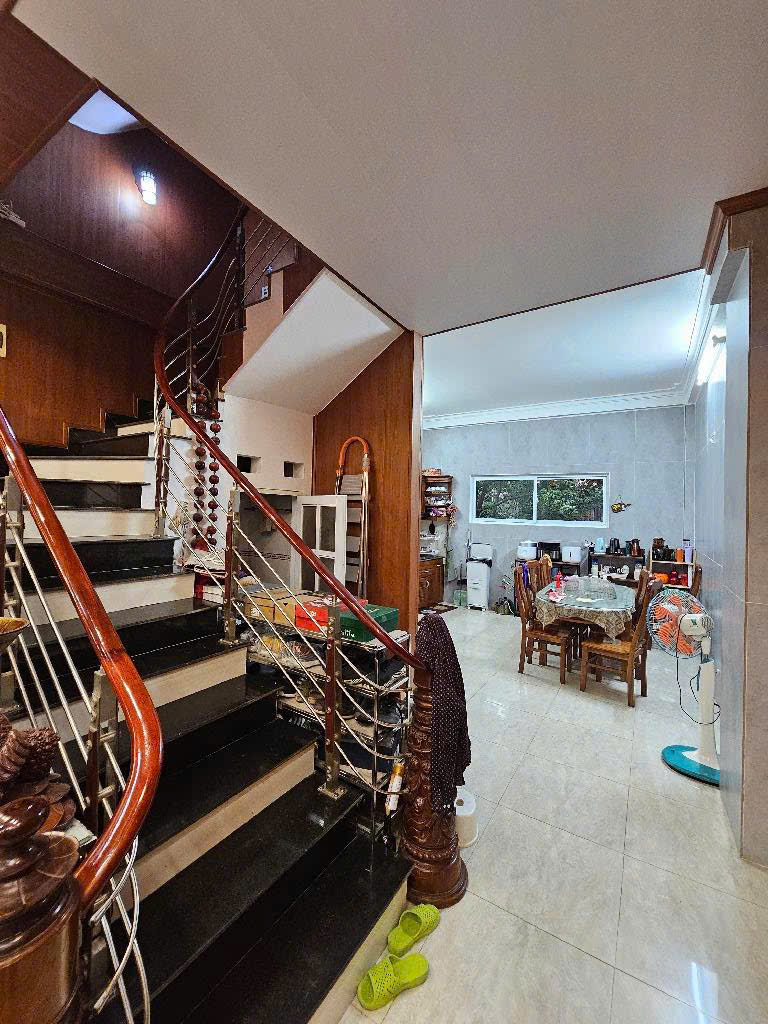 Siêu phẩm nhà đẹp 4.5 tầng diện tích 58m full nội thất đẹp tại Phúc Lợi Long Biên Hà Nội