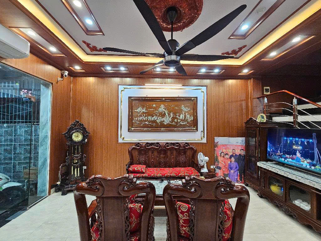 Siêu phẩm nhà đẹp 4.5 tầng diện tích 58m full nội thất đẹp tại Phúc Lợi Long Biên Hà Nội