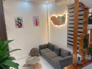 NHÀ MỚI - NGÕ THÔNG- KINH DOANH - Ô TÔ TRÁNH - TẶNG FULL NỘI THẤT