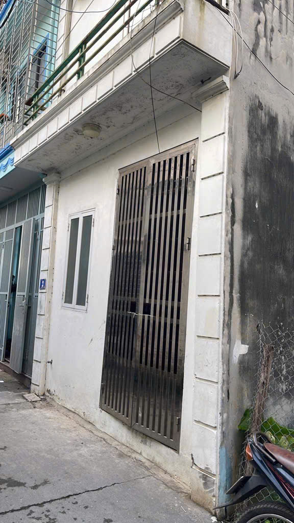 2 TỶ 8 - NHÀ 4 TẦNG 5 NGỦ CẠNH VIN SMART CITY - 44M2 - 2 MẶT NGÕ TRƯỚC SAU