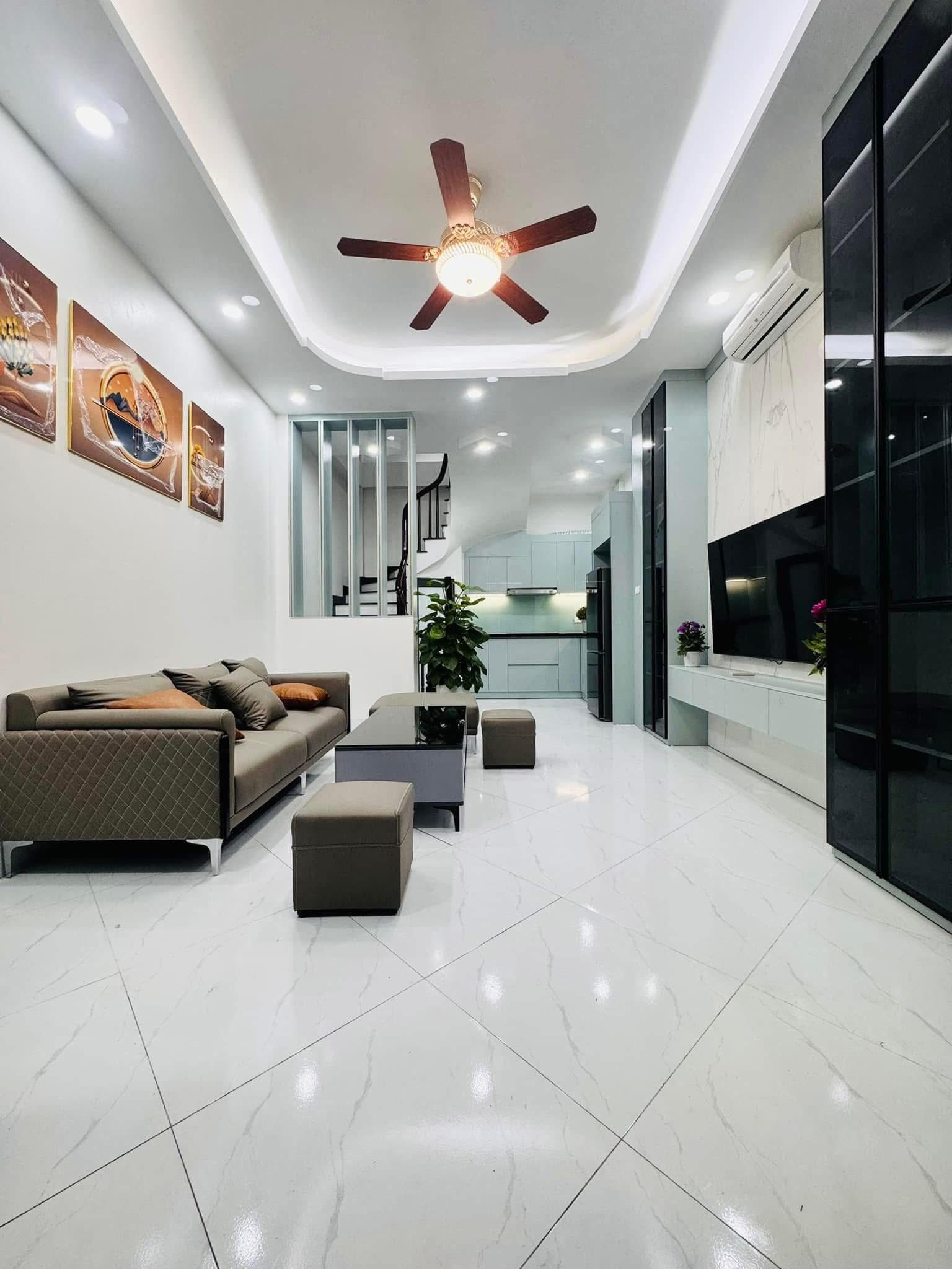 Nhà 36m2 mới đẹp – Gần ĐH Kinh Tế – Sổ đỏ sẵn sàng – Giá 10 tỷ - 0399812051