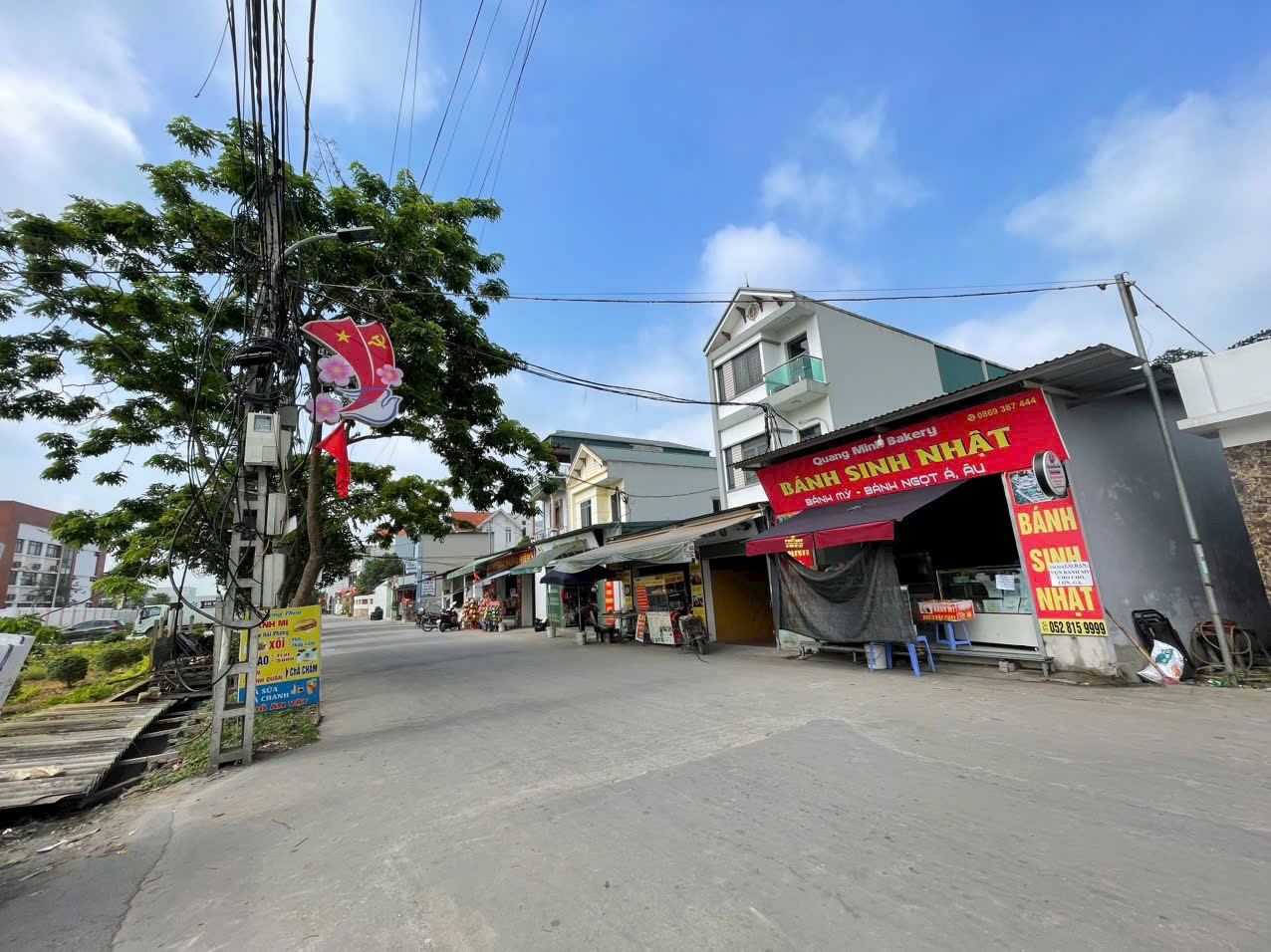 BÁN NHÀ CỰC HIẾM ĐÔNG ANH 38M- 5 TẦNG SIÊU ĐẸP NHỈNH 2,5 Tỷ  - MẶT TIỀN RỘNG - Ô TÔ ĐỖ CỔNG- KO LỖI PHONG THỦY