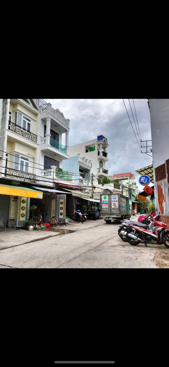 BÁN NHÀ BÌNH TÂN  - HƯƠNG LỘ 2 - HẺM XE HƠI THÔNG- 5,4 TỶ- 70m2(5 x 14)- 4 TẦNG