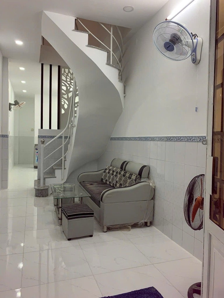 NHỈNH 4 TỶ – NHÀ HẺM XE HƠI – GẦN CITYLAND NGUYỄN VĂN NGHI – SỔ NỞ HẬU, ĐÔNG NAM MÁT MẺ