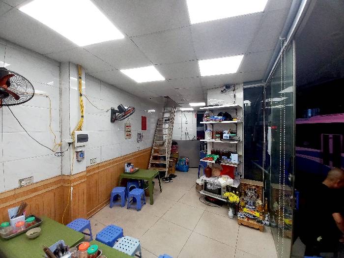 HÀNG HIẾM - MẶT PHỐ GIÁ CHỈ NHỈNH 3 TỶ - NẰM SÁT NGÃ 4 - ĐỐI DIỆN BX NƯỚC NGẦM - KINH DOANH SẦM UẤT NGÀY ĐÊM