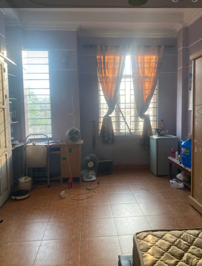 BÁN LÔ GÓC 2 MẶVIEW HỒ LỘNG GIÓ - Ô TÔ ĐỖ CỬA -GẦN TRƯỜNG - CHỢ. NHỈNH 4 TỶ.