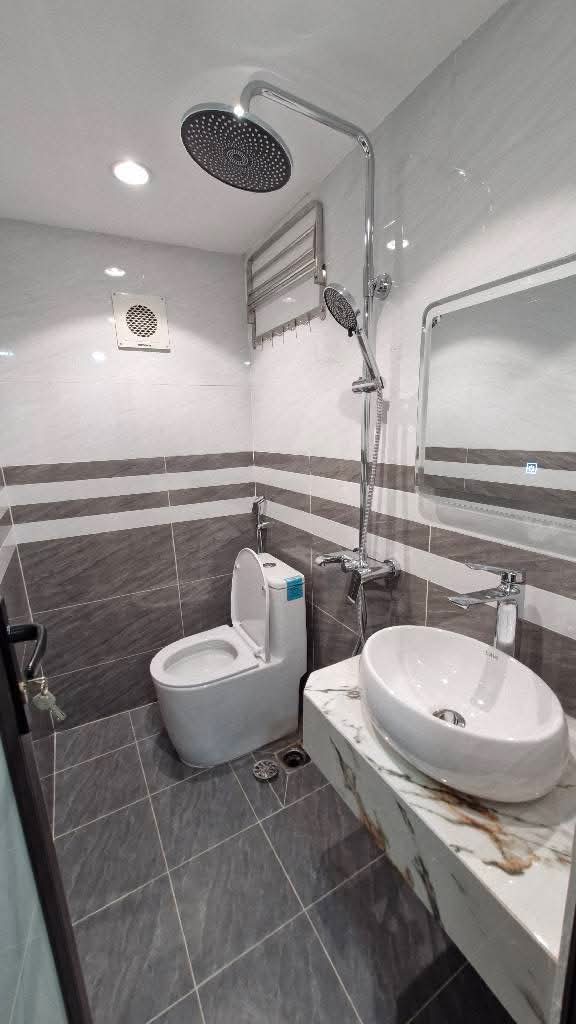 Mặt Phố Vị Trí Vàng Nguyễn Thái Học - Mặt Tiền 7M, 215m², 110 Tỷ - SDCC Cơ hội sở hữu