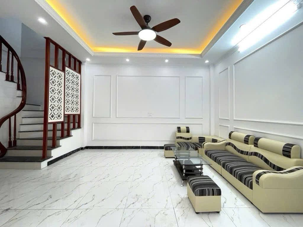 Mặt Phố Vị Trí Vàng Nguyễn Thái Học - Mặt Tiền 7M, 215m², 110 Tỷ - SDCC Cơ hội sở hữu