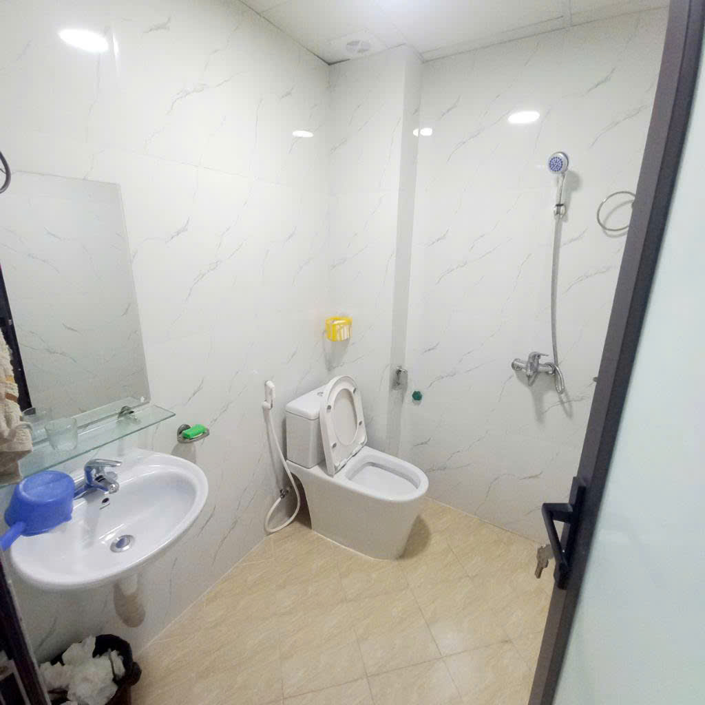 BÁN GẤP 5 TẦNG ĐẠI TỰ - HOÀI ĐỨC - 4.3 TỶ - Ô TÔ ĐẬU CỬA. LH MINH MINH 0399.785.305.