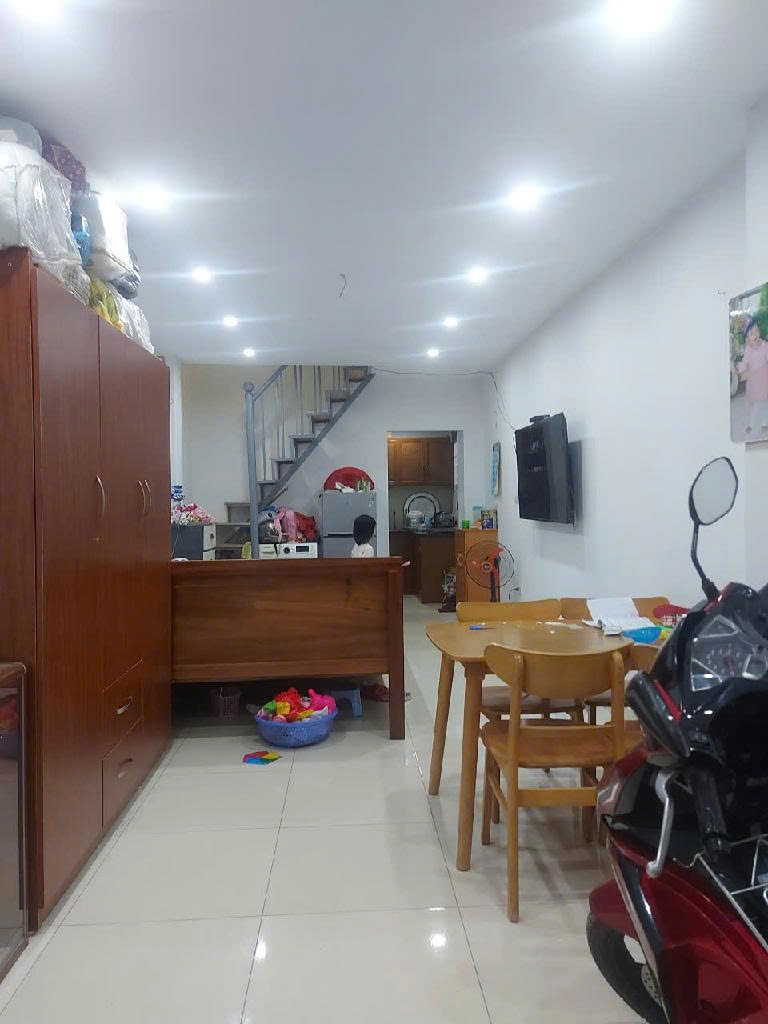 BÁN NHÀ PHỐ ĐỊNH CÔNG THƯỢNG 3.2 TỶ 40M NHÀ ĐẸP Ở NGAY