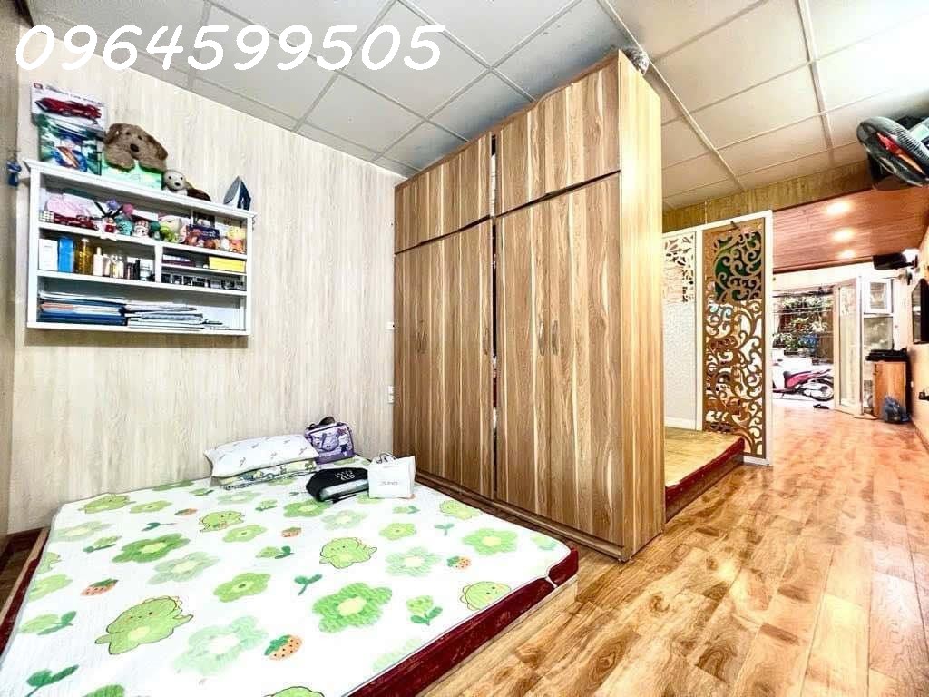 BÁN NHÀ PHỐ TÂN MAI 3 TỶ 45M NGÕ THÔNG, VÀI BƯỚC CHÂN RA PHỐ