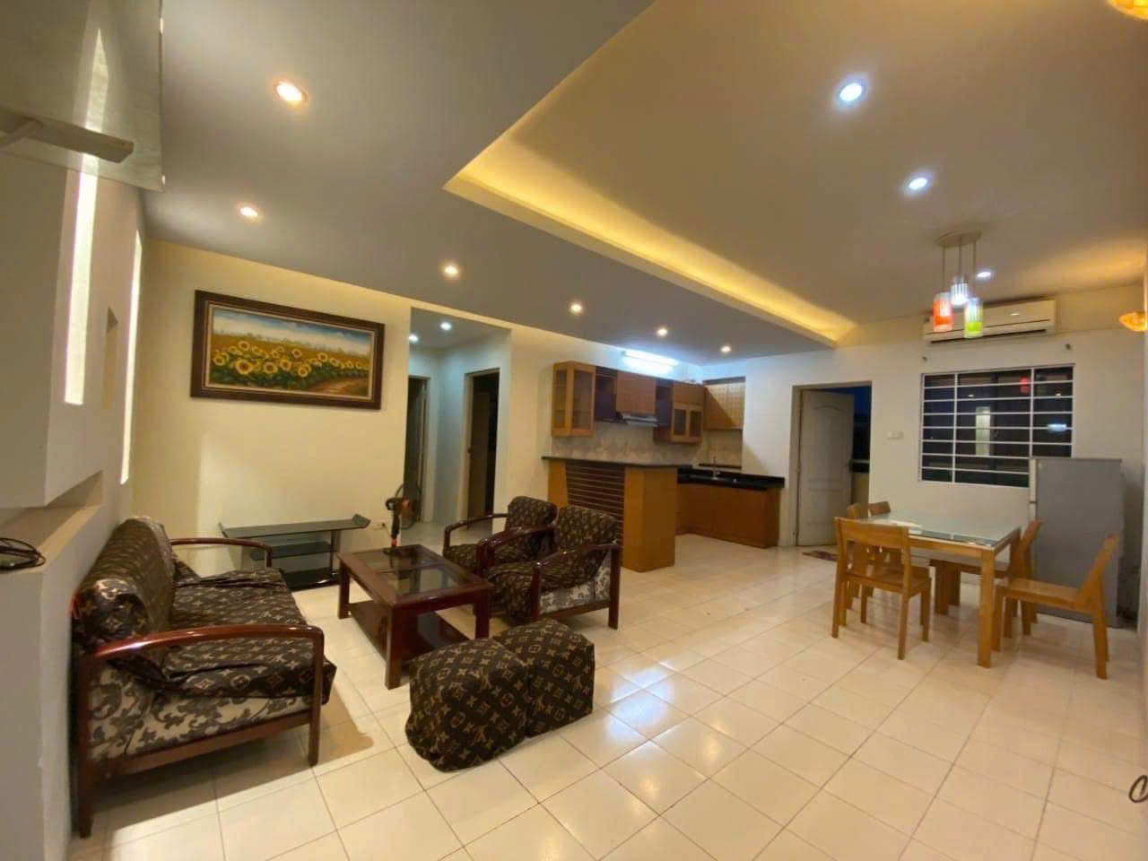 Bán nhà tại Lĩnh Nam