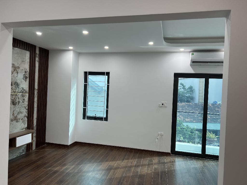 MẶT NGÕ THÔNG Ô TÔ KINH DOANH PHỐ ĐÔNG BA