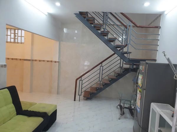 Mặt Tiền Đường Kinh Doanh- Xe tải Vi Vu- Nhà Mới Ở Ngay