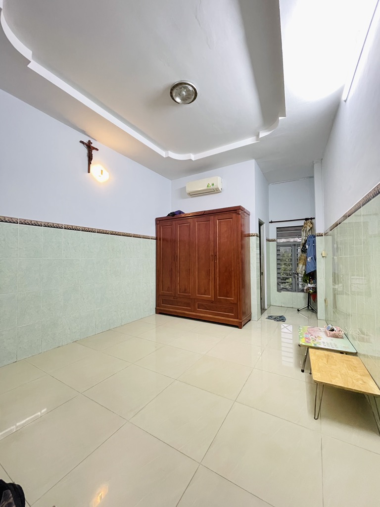Sót siêu phẩm hẻm xe tải,