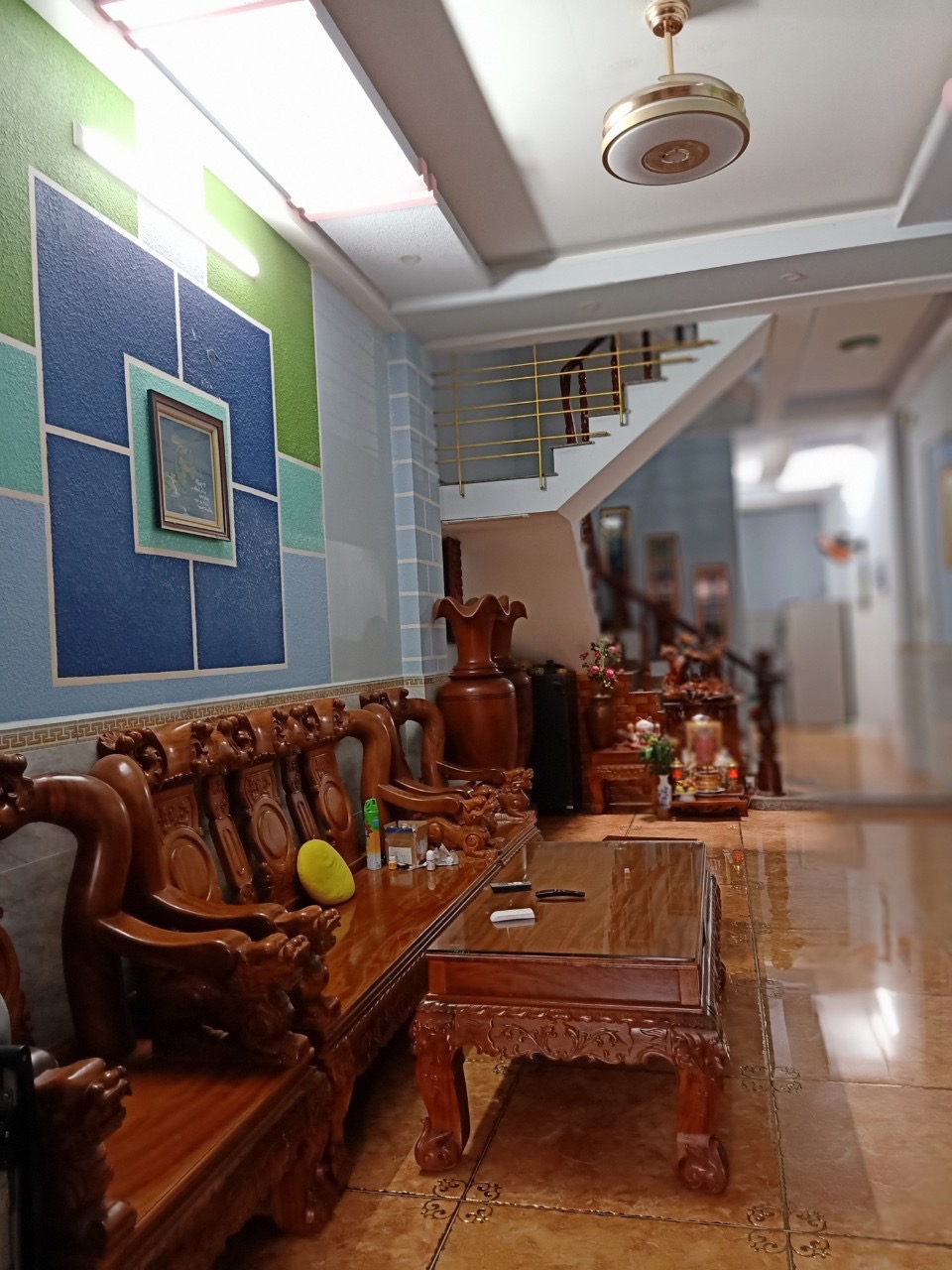 Nhà 1 lầu 1 trệt hẻm ô tô . Xe để trong nhà