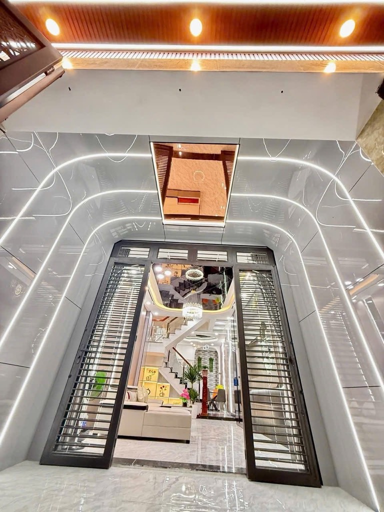 Chủ gửi. Nhà siêu rẻ, siêu hiếm