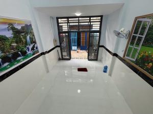 NHÀ ĐẸP Ở NGAY - CÁCH 10M RA HẺM XE HƠI THÔNG