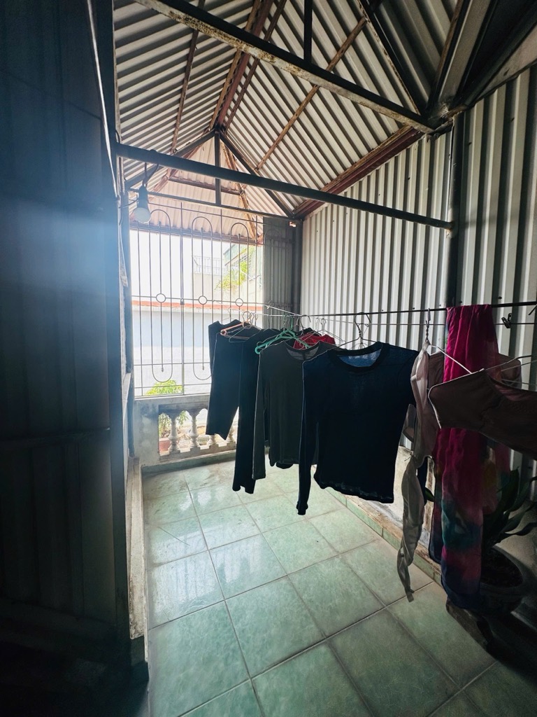 BÁN NHÀ CỬA PHỐ TRẦN DUY HƯNG – Ô TÔ ĐỖ 10M – SỔ VUÔNG ĐÉT NHÀ DÂN XÂY.