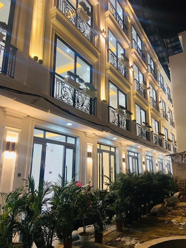 BÁN GẤP NHÀ YÊN HÒA 5 TẦNG MỚI, NỘI THẤT ĐẸP – GIÁ CHỈ 7.6 TỶ