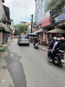 Bán Nhà Mặt Đường NGUYỄN KHANG - Kinh Doanh Đỉnh, Vỉa Hè Rộng - Ô Tô Phi Vèo Vèo, Giá 10đ