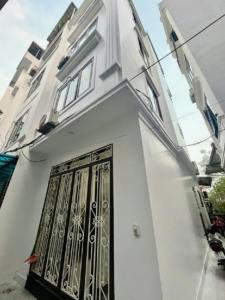 NHÀ PHÂN KHÚC GIÁ TỐT – 4 TẦNG FULL CÔNG NĂNG – TỔ 13 YÊN NGHĨA