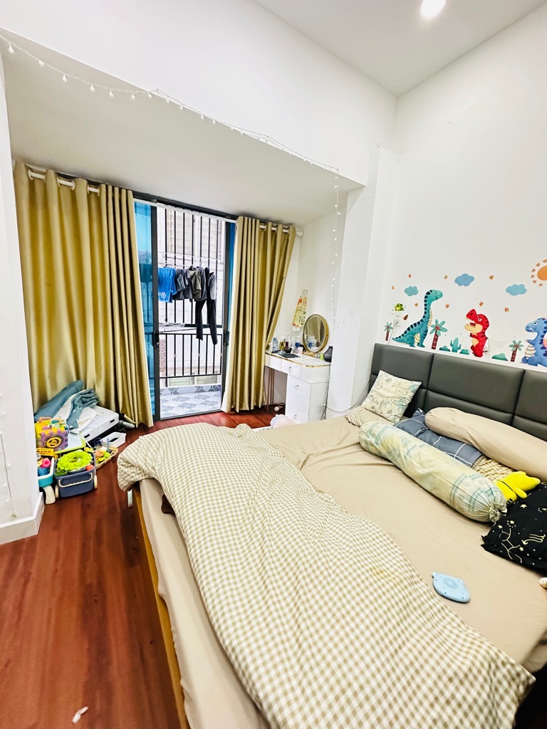 - Nhà 3T Full nội thất CC  - Giá 4ty2  Cỏ TL - Hẻm 1 trục 30m ra MT đường - TT Bình Thạnh
