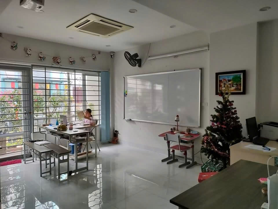 Bán nhà Trần Phú – Hà Đông 40 m2 5 tầng ô tô, chủ để toàn bộ nội thất tiền tỷ giá 10.5 tỷ