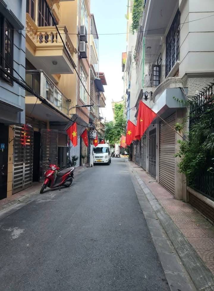 BÁN NHÀ TẠI CẦU BƯƠU, THANH TRÌ 50M, 5 TẦNG, MT 4,5M, GIÁ 6 TỶ