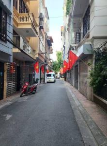 BÁN NHÀ TẠI CẦU BƯƠU, THANH TRÌ 50M, 5 TẦNG, MT 4,5M, GIÁ 6 TỶ