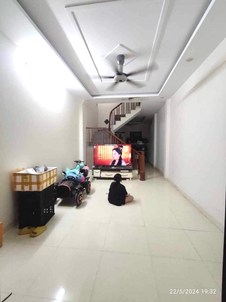 Nhà đẹp giá rẻ, chủ nhà bán gấp để di cư
