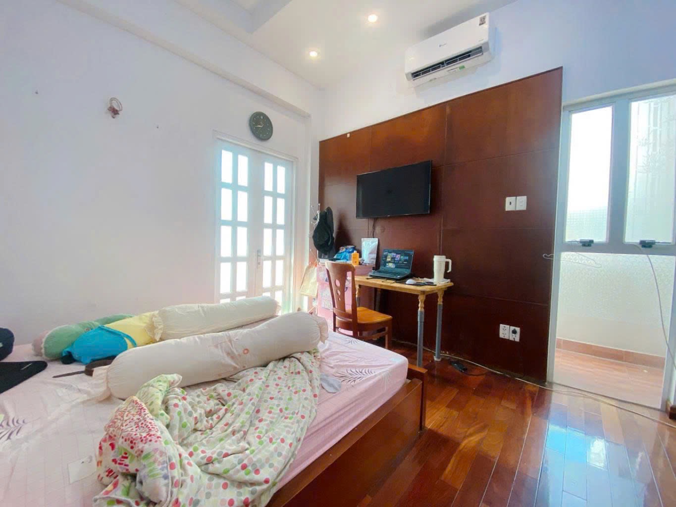 Bán nhà quận 10 ngay nhà hát hoà bình