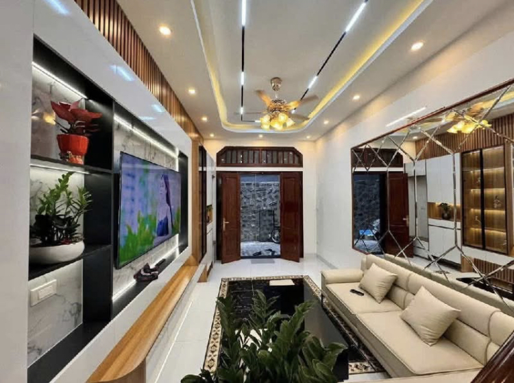 Bán nhà Đội Cấn - 4 Tầng 7Tỷ 35m2