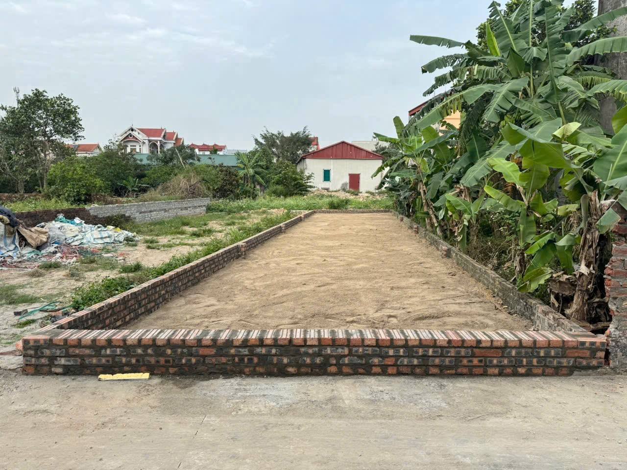 HÀNG TUYỂN NGUYÊN KHÊ(ĐÔNG ANH)+ VEN CAO TỐC NHẬT TÂN- NỘI BÀI+ NGÕ THÔNG+ Ô TÔ TRÁNH.
-Diện tích