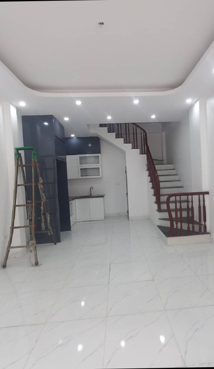 NHÀ MỚI KOONG - LÔ GÓC 2 THOÁNG - NGÕ NÔNG - GẦN Ô TÔ - BỂ BƠI , SÂN 2BÓNG