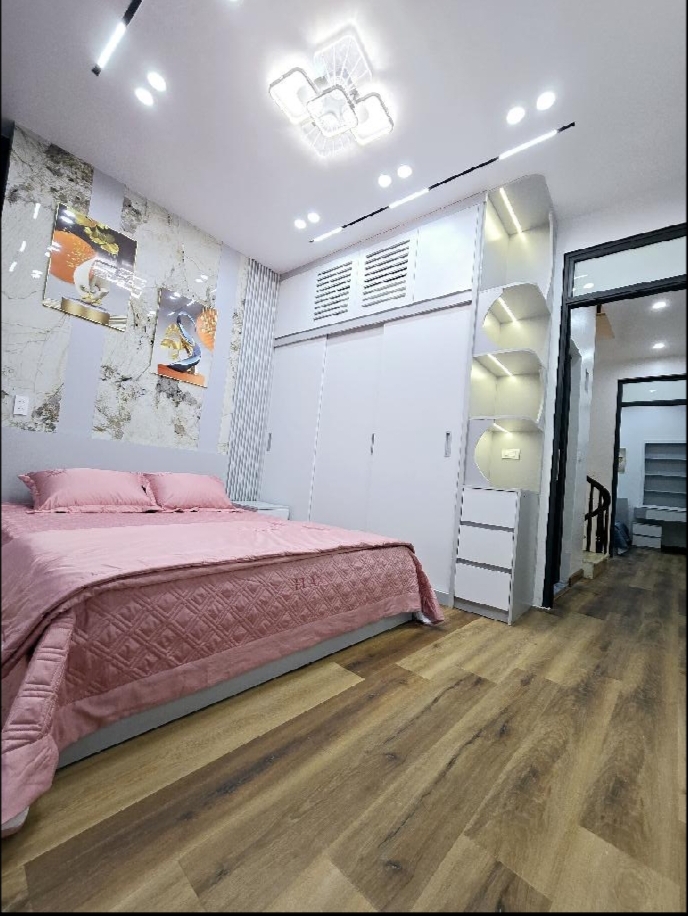 NHÀ ĐẸP DÂN XÂY - ÔTÔ 40M - GẦN THANH XUÂN - NỘI THẤT XỊN XÒ TẶNG TOÀN BỘ - SỔ ĐỎ VUÔNG A4.